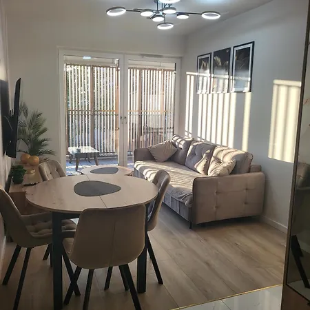 Baltic Waves & B110 아파트 *