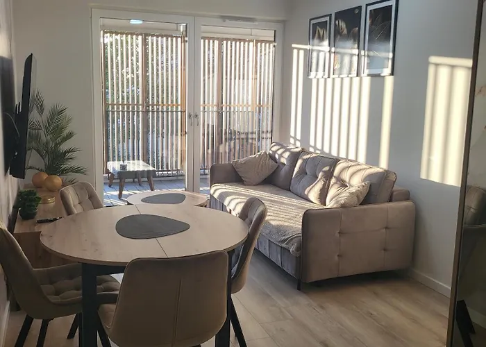 Baltic Waves & B110 Apartmán *